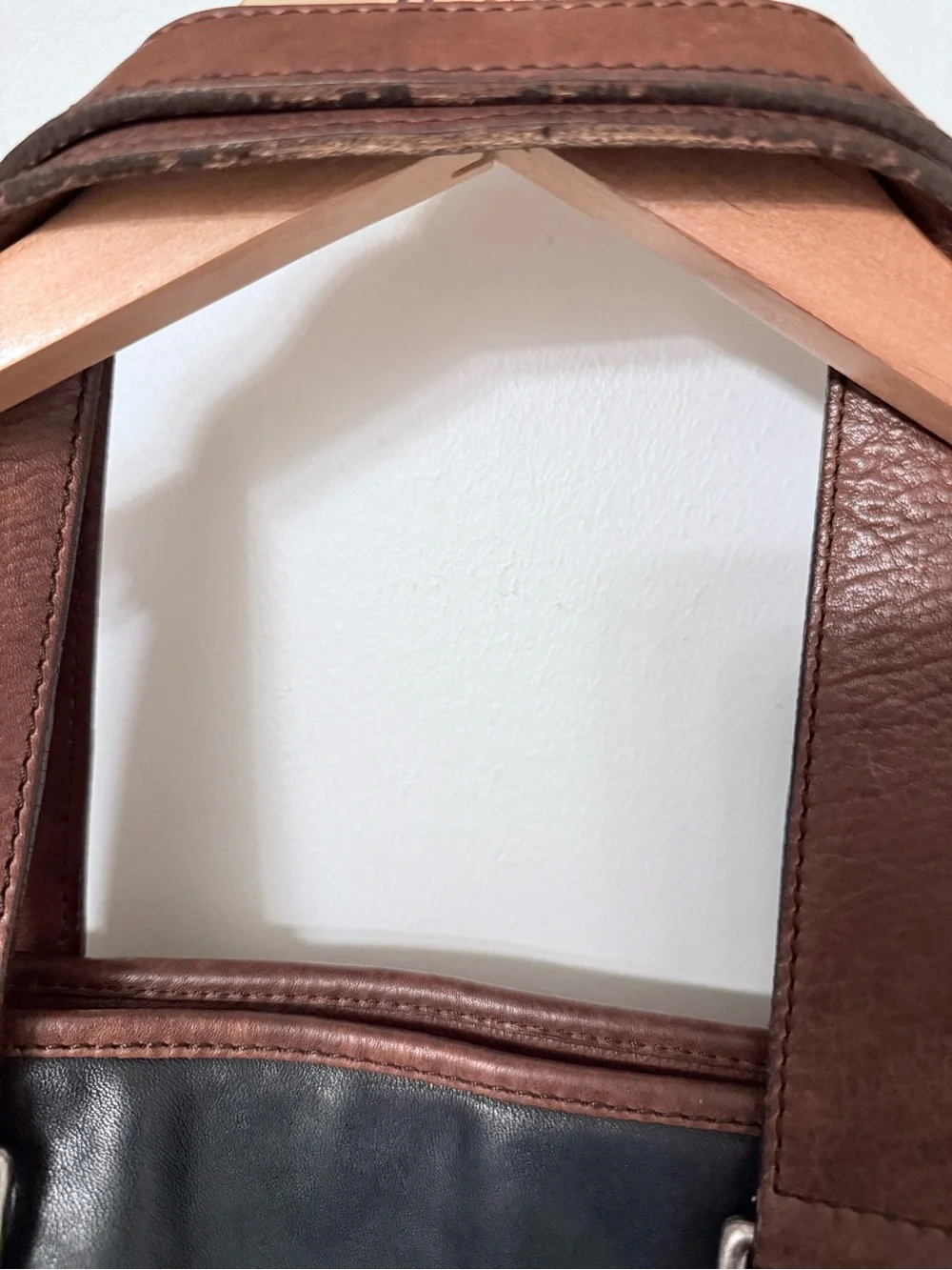 Cole Haan Vintage 15” Large Leather Messenger, Carry-on, Laptop, Shoulder Bag
